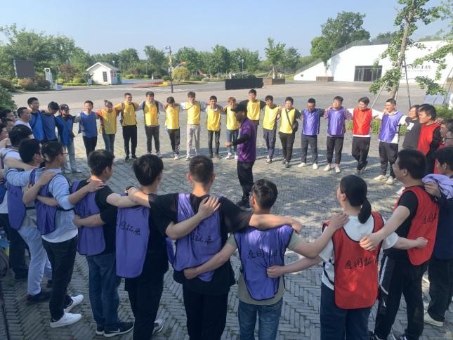 “激情挑戰(zhàn)，同心同行，熔煉團(tuán)隊(duì)，共創(chuàng)未來” 亨通智能第三屆拓展訓(xùn)練圓滿成功(圖6)